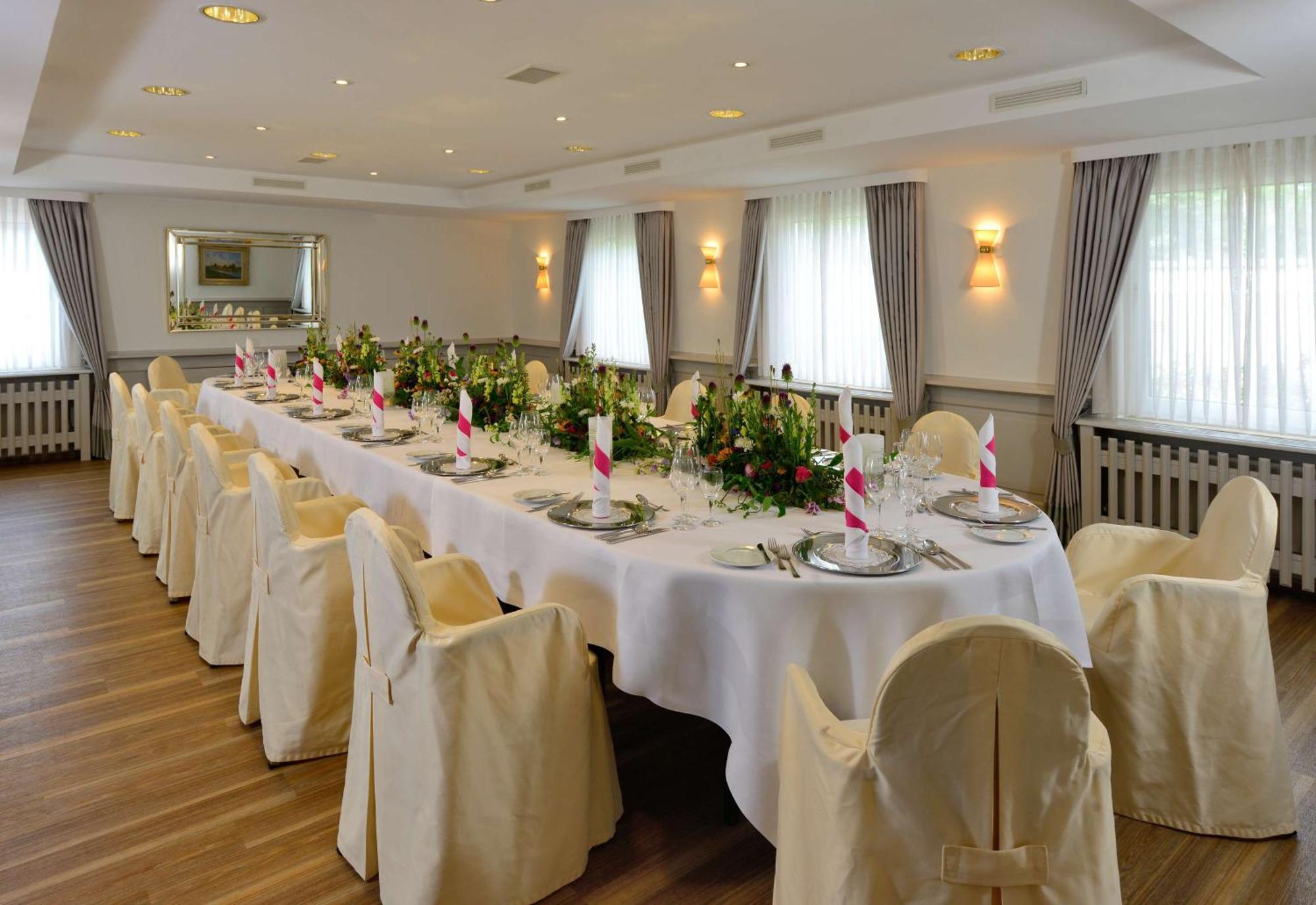 Best Western Hotel Der Foehrenhof Хановер Екстериор снимка