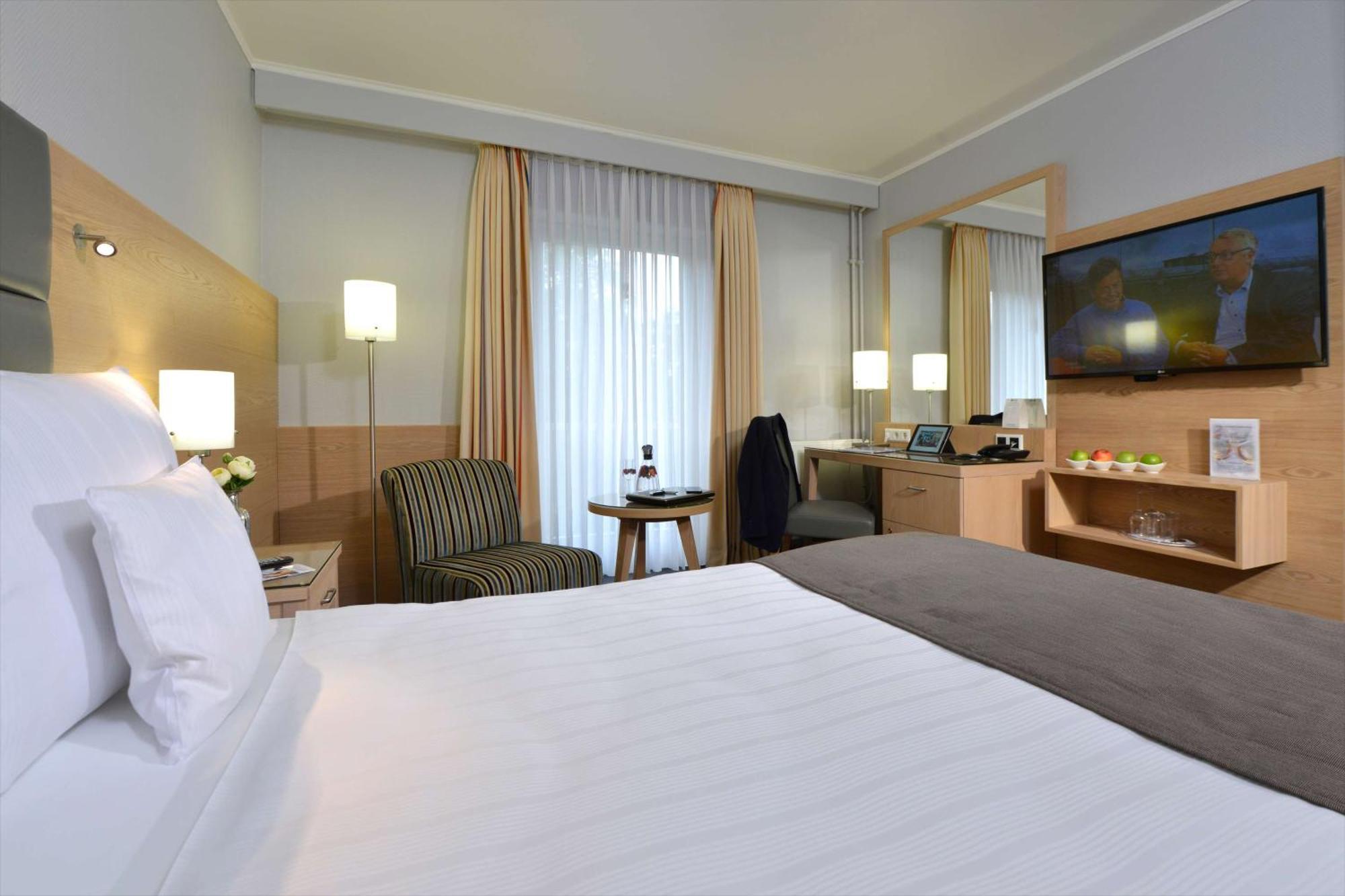 Best Western Hotel Der Foehrenhof Хановер Екстериор снимка
