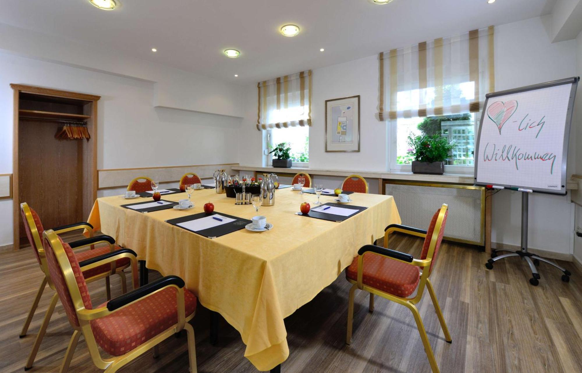 Best Western Hotel Der Foehrenhof Хановер Екстериор снимка