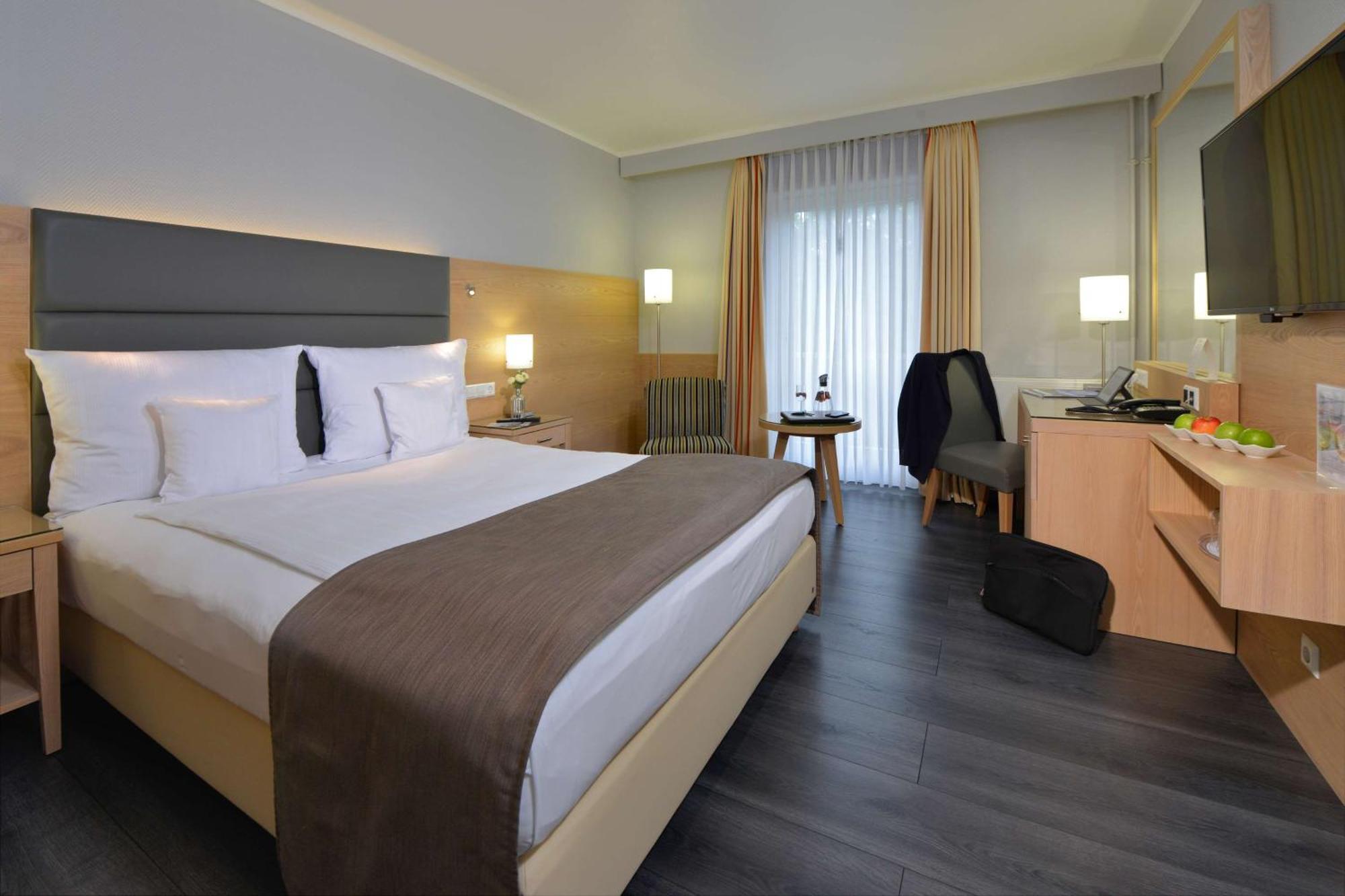 Best Western Hotel Der Foehrenhof Хановер Екстериор снимка