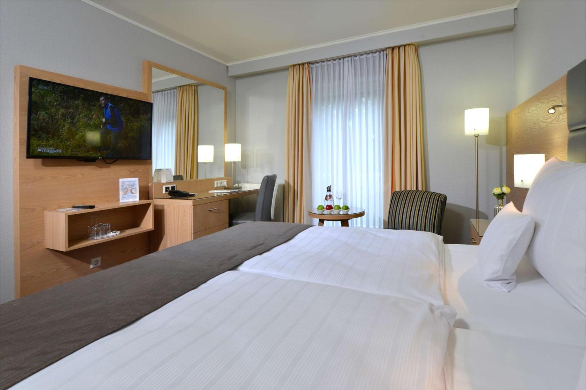 Best Western Hotel Der Foehrenhof Хановер Екстериор снимка