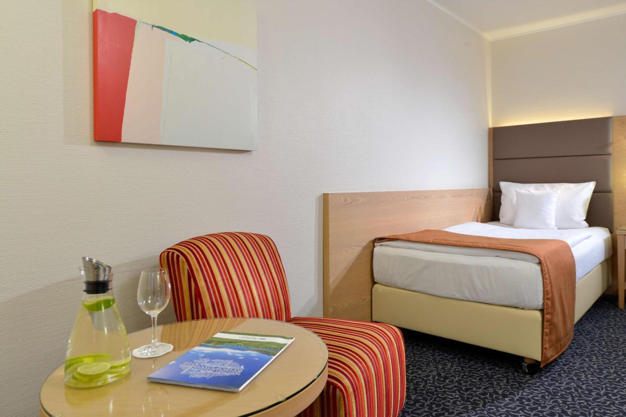 Best Western Hotel Der Foehrenhof Хановер Екстериор снимка